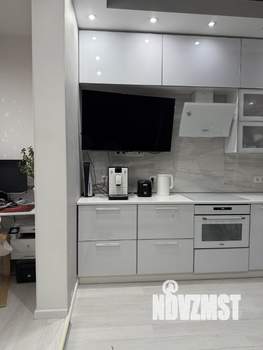 2-к квартира, вторичка, 57м2, 10/19 этаж