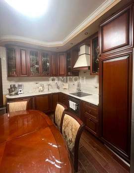 3-к квартира, вторичка, 110м2, 6/25 этаж