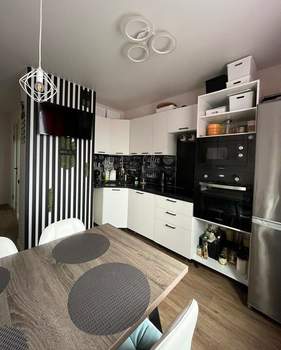 2-к квартира, вторичка, 54м2, 10/17 этаж