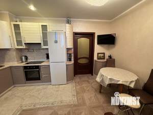 2-к квартира, вторичка, 72м2, 10/17 этаж