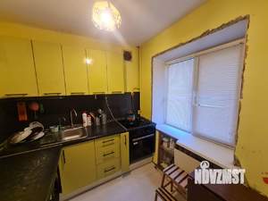 2-к квартира, вторичка, 43м2, 1/4 этаж