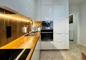 3-к квартира, вторичка, 84м2, 12/23 этаж
