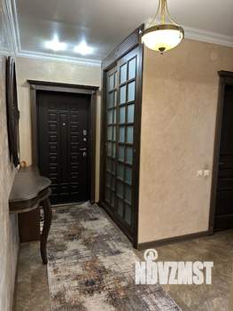 3-к квартира, вторичка, 92м2, 1/4 этаж