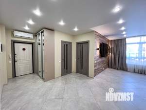 3-к квартира, вторичка, 92м2, 1/4 этаж