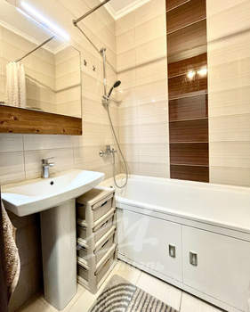 2-к квартира, вторичка, 56м2, 3/9 этаж