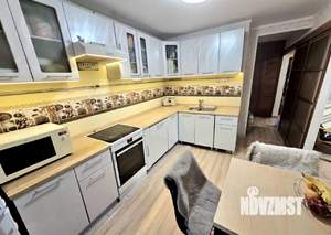 2-к квартира, вторичка, 65м2, 5/17 этаж
