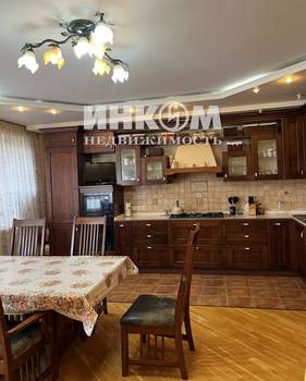 4-к квартира, вторичка, 210м2, 6/7 этаж