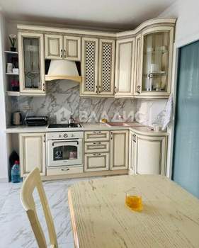 3-к квартира, вторичка, 75м2, 6/14 этаж