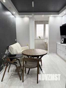 2-к квартира, вторичка, 57м2, 10/19 этаж