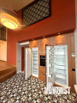 6-к квартира, вторичка, 240м2, 9/9 этаж