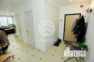 2-к квартира, вторичка, 61м2, 9/17 этаж