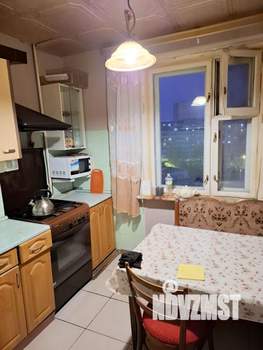 2-к квартира, вторичка, 52м2, 8/9 этаж