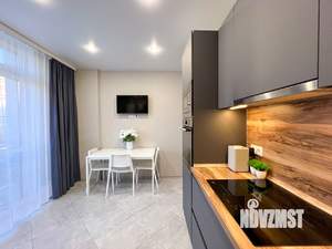 3-к квартира, вторичка, 92м2, 1/4 этаж