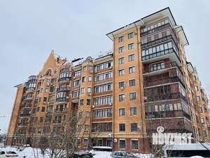 4-к квартира, вторичка, 77м2, 1/7 этаж