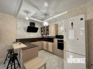 2-к квартира, вторичка, 63м2, 9/17 этаж
