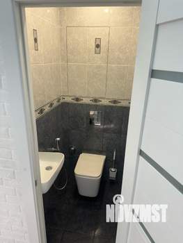 3-к квартира, вторичка, 63м2, 9/17 этаж