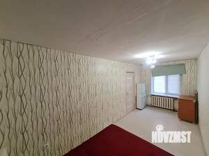 2-к квартира, вторичка, 43м2, 1/4 этаж