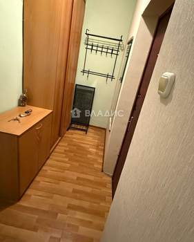 2-к квартира, вторичка, 45м2, 1/4 этаж