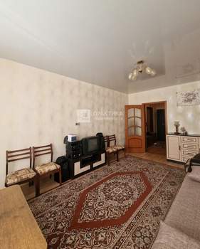 2-к квартира, вторичка, 63м2, 8/17 этаж