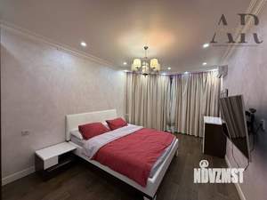 2-к квартира, вторичка, 84м2, 8/25 этаж