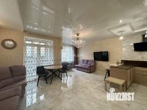 2-к квартира, вторичка, 63м2, 9/17 этаж