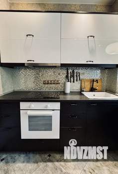 2-к квартира, вторичка, 57м2, 1/19 этаж