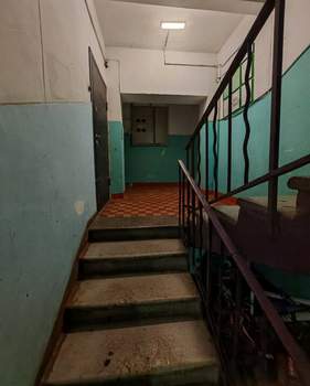 2-к квартира, вторичка, 43м2, 1/5 этаж