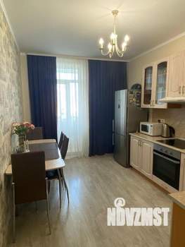 2-к квартира, вторичка, 63м2, 12/17 этаж