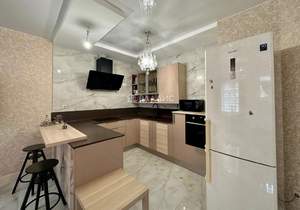 2-к квартира, вторичка, 63м2, 9/17 этаж
