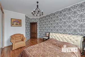 3-к квартира, вторичка, 109м2, 3/17 этаж