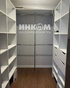 3-к квартира, вторичка, 92м2, 1/4 этаж