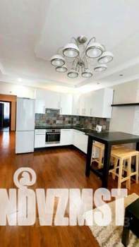 2-к квартира, вторичка, 64м2, 1/4 этаж