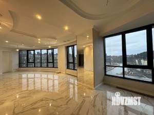 3-к квартира, вторичка, 191м2, 6/7 этаж