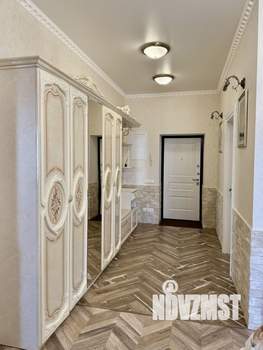 4-к квартира, вторичка, 135м2, 3/7 этаж