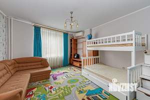 3-к квартира, вторичка, 109м2, 3/17 этаж