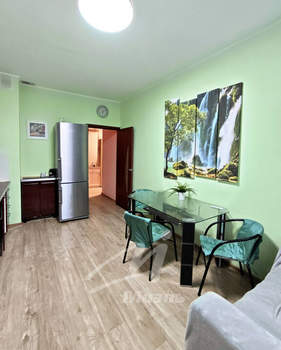 3-к квартира, вторичка, 75м2, 1/9 этаж