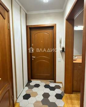 2-к квартира, вторичка, 64м2, 14/25 этаж