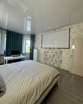 3-к квартира, вторичка, 76м2, 1/8 этаж
