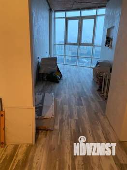 3-к квартира, вторичка, 66м2, 27/42 этаж