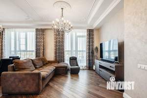 4-к квартира, вторичка, 147м2, 7/7 этаж