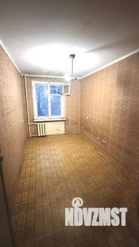 3-к квартира, вторичка, 58м2, 3/5 этаж